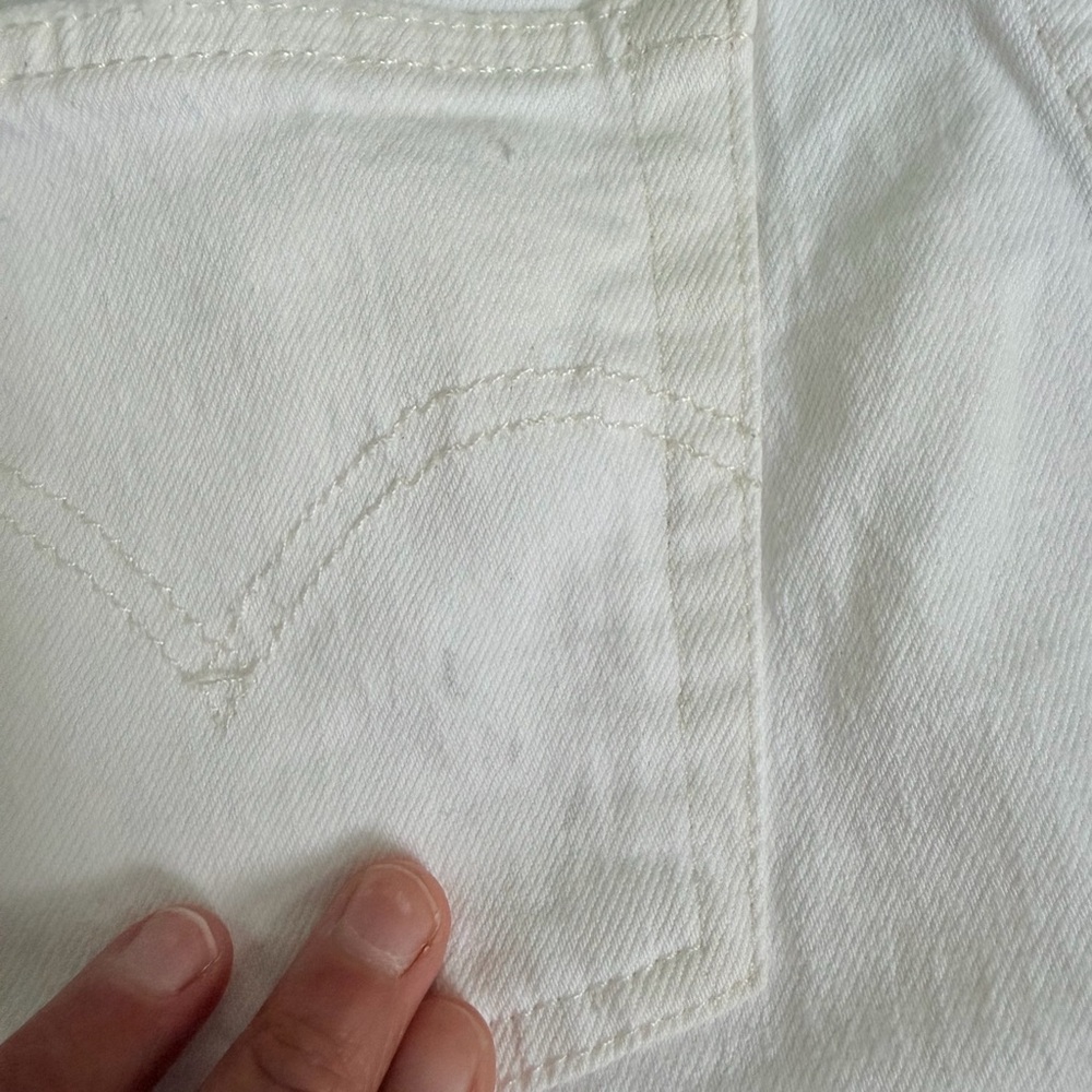 Levi’s 501 White High Rise Cutoff Shorts Raw Hem Button Fly W25 - Picture 6 of 13